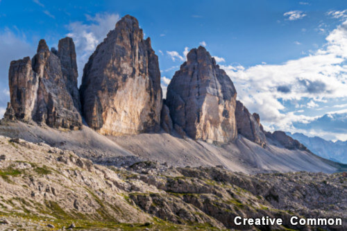 Tre cime di lavaredo in luce fredda