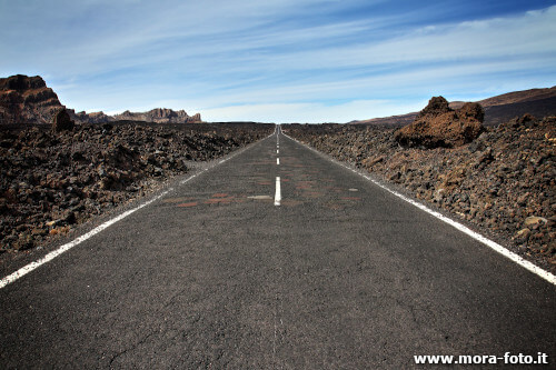 Rettilineo sul Teide con vignettatura